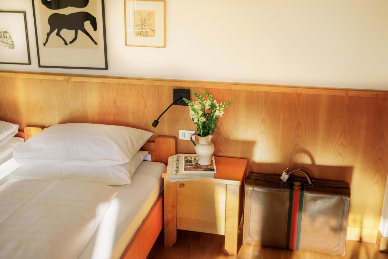 Hotel Weisses Roessl Caldaro Zewnętrze zdjęcie