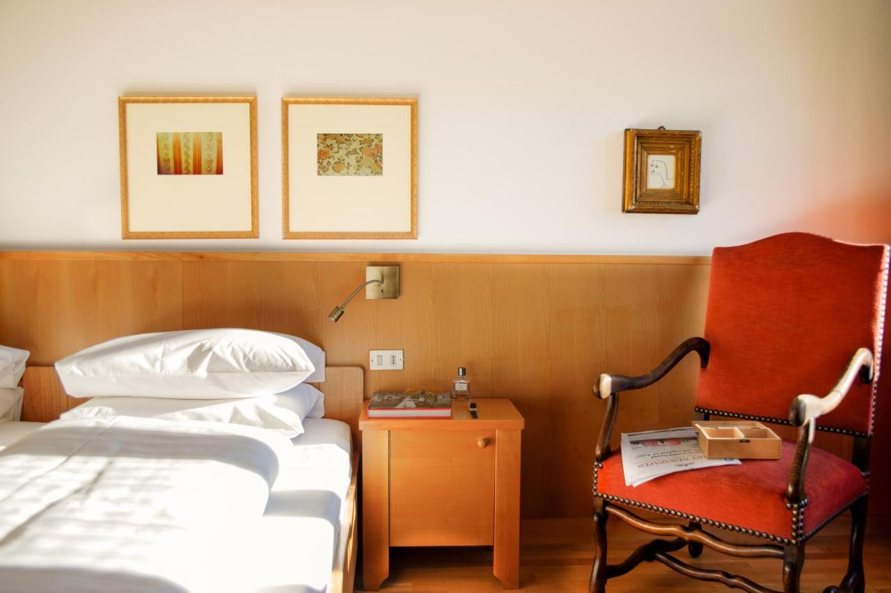 Hotel Weisses Roessl Caldaro Zewnętrze zdjęcie