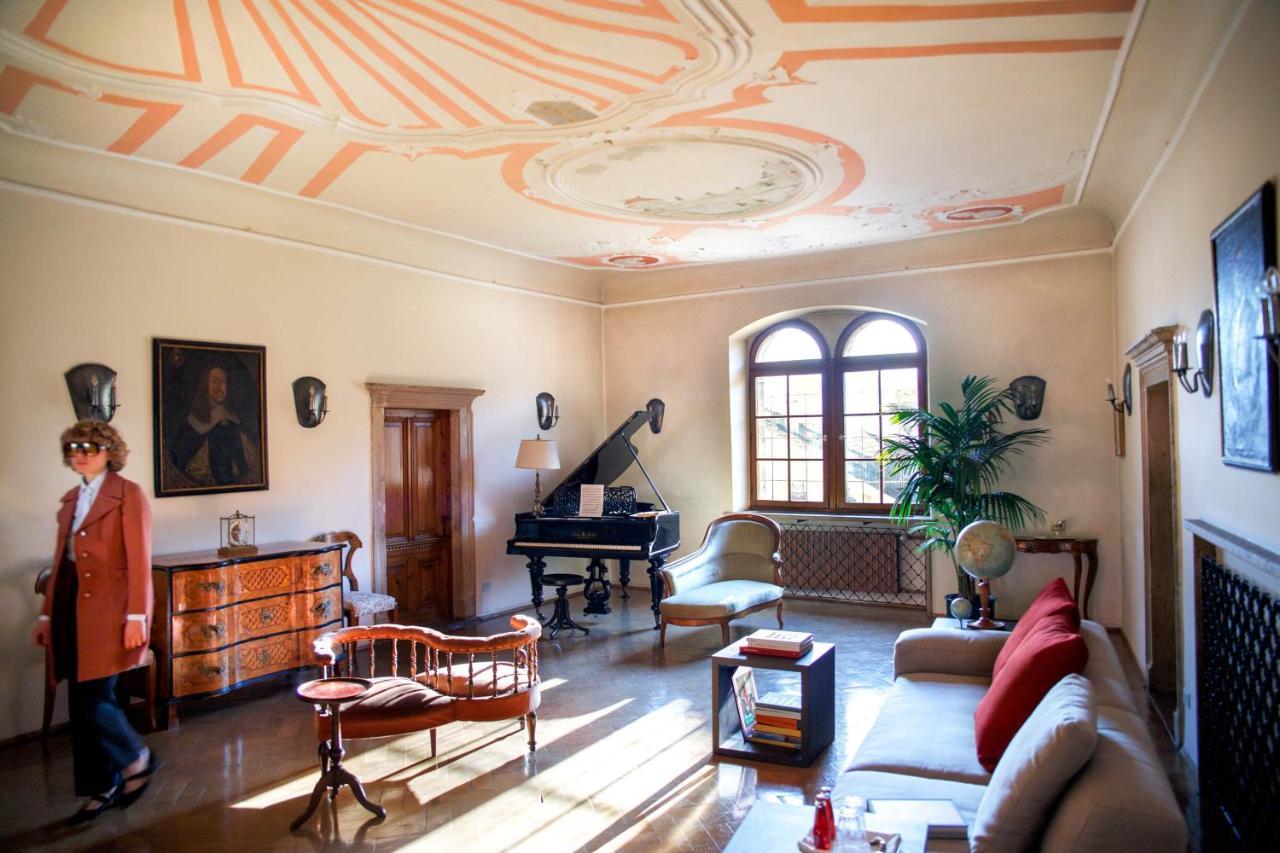 Hotel Weisses Roessl Caldaro Zewnętrze zdjęcie